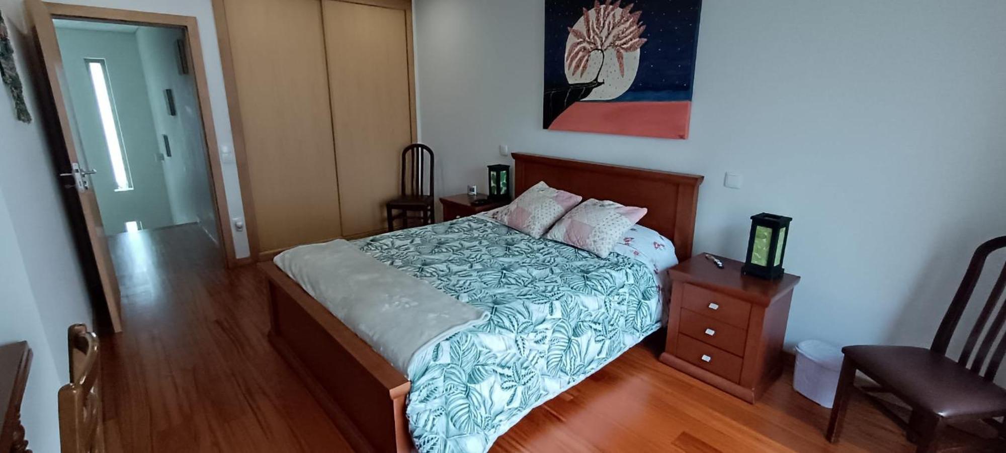 Private Bathroom Room Shared Kitchen Porto Ngoại thất bức ảnh