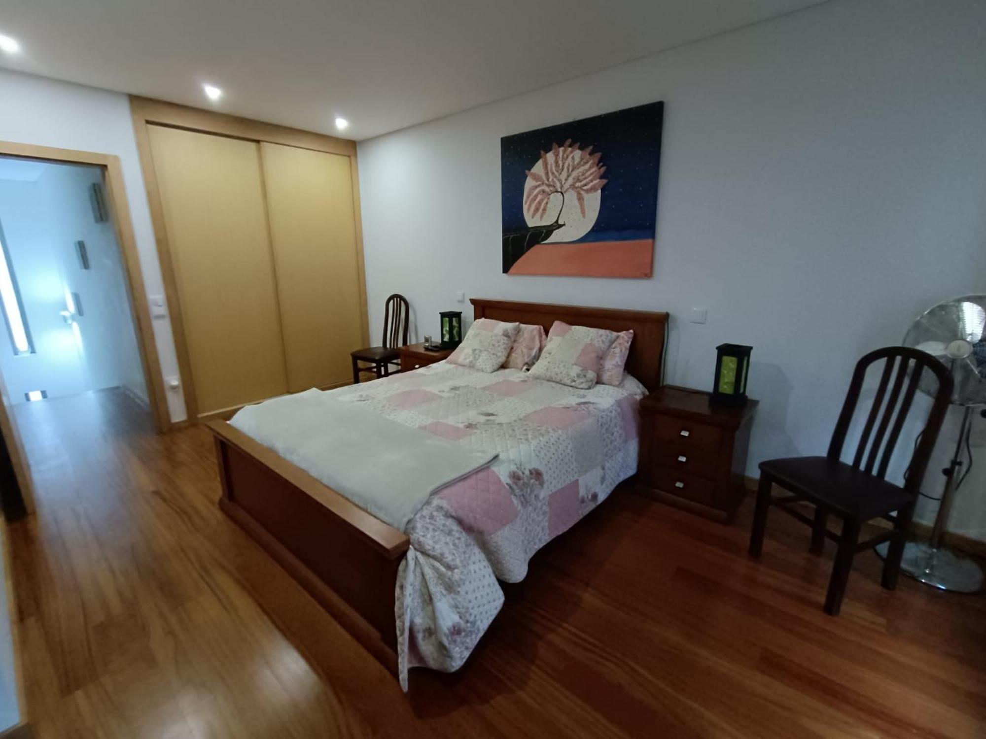 Private Bathroom Room Shared Kitchen Porto Ngoại thất bức ảnh